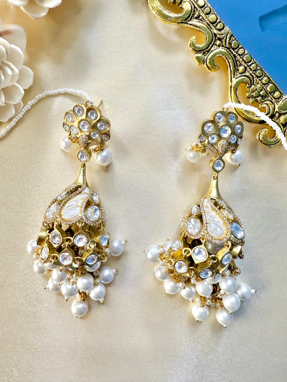 Kanika Pearl Jhumki - White