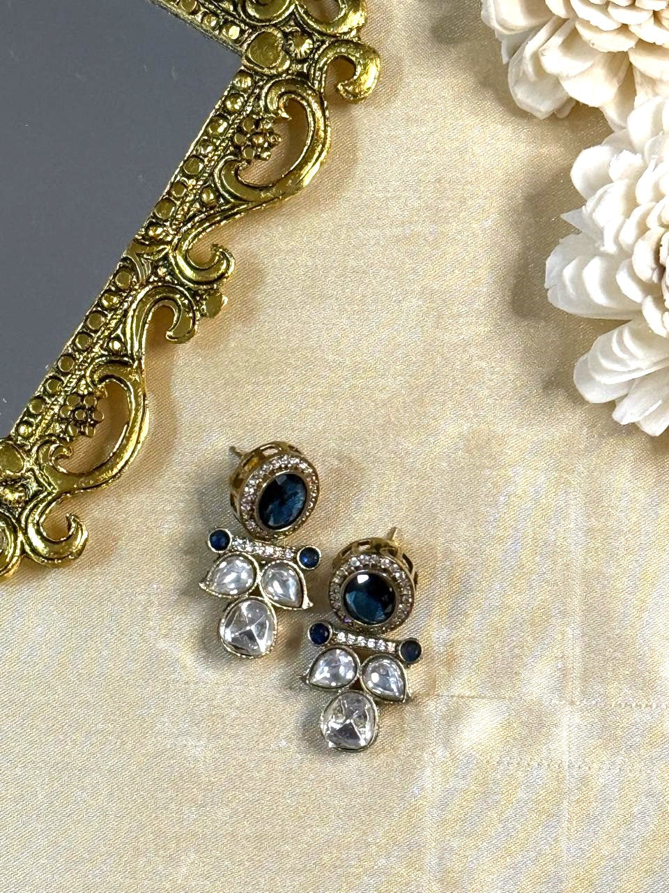 Ira studs - Dark Blue