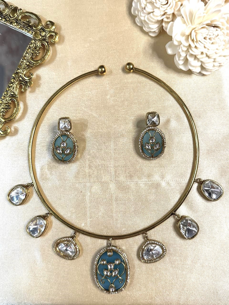Vaanya Hasli Set - Sky Blue