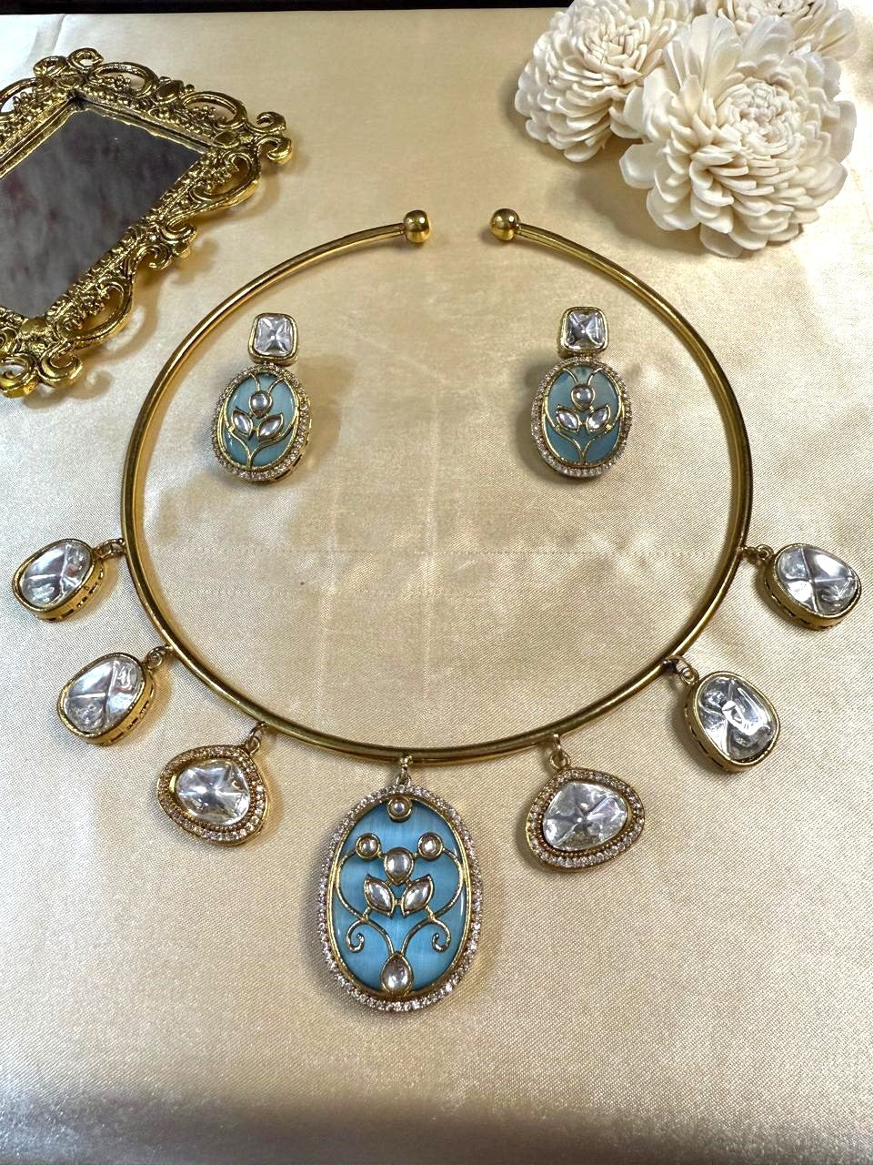 Vaanya Hasli Set - Sky Blue