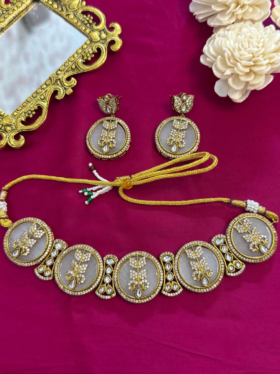 Ivaana Choker Set - Ivory