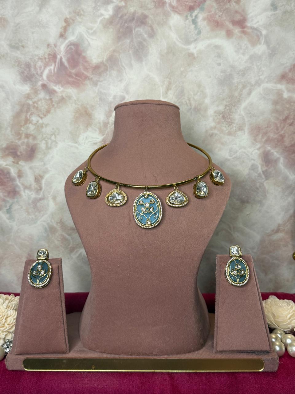 Vaanya Hasli Set - Sky Blue