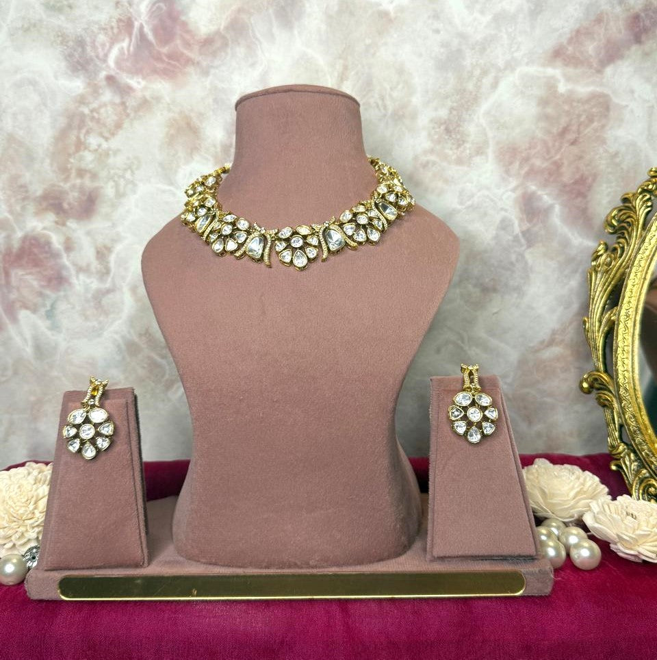 Saira Necklace Set - White