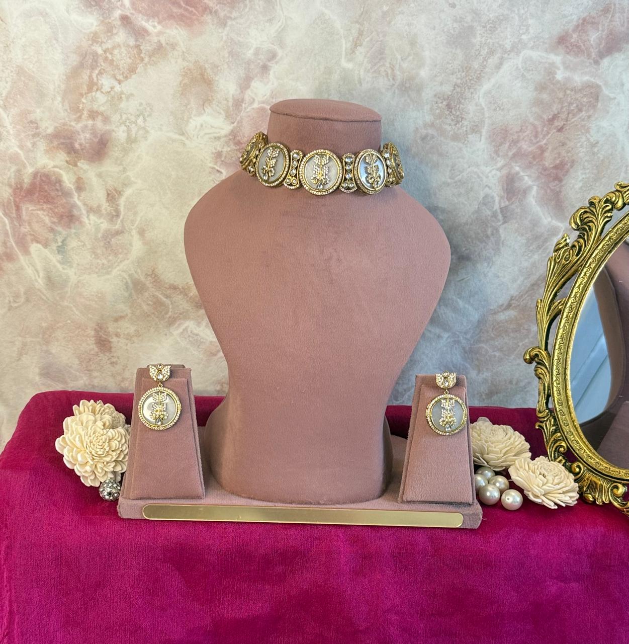 Ivaana Choker Set - Ivory