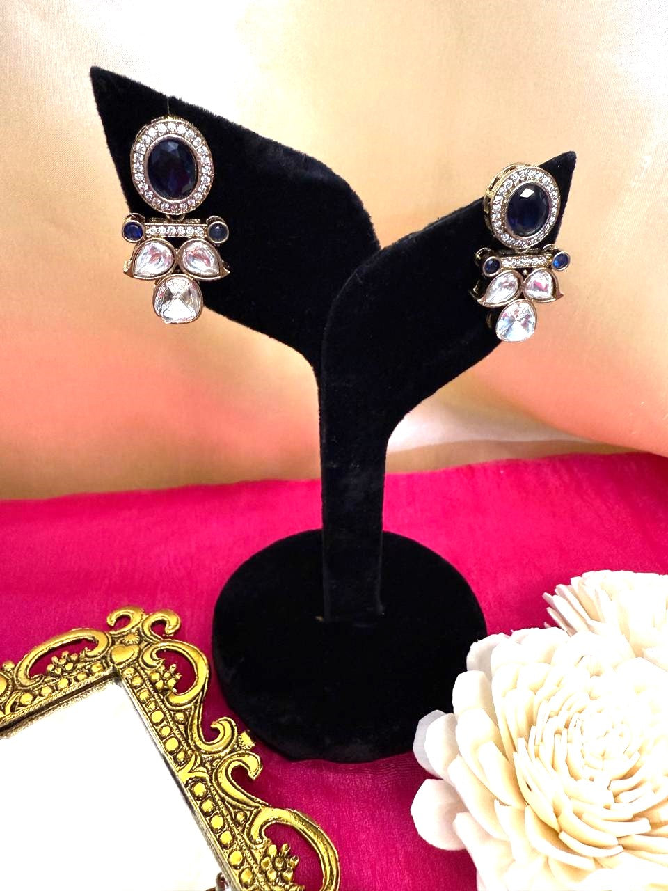 Ira studs - Dark Blue