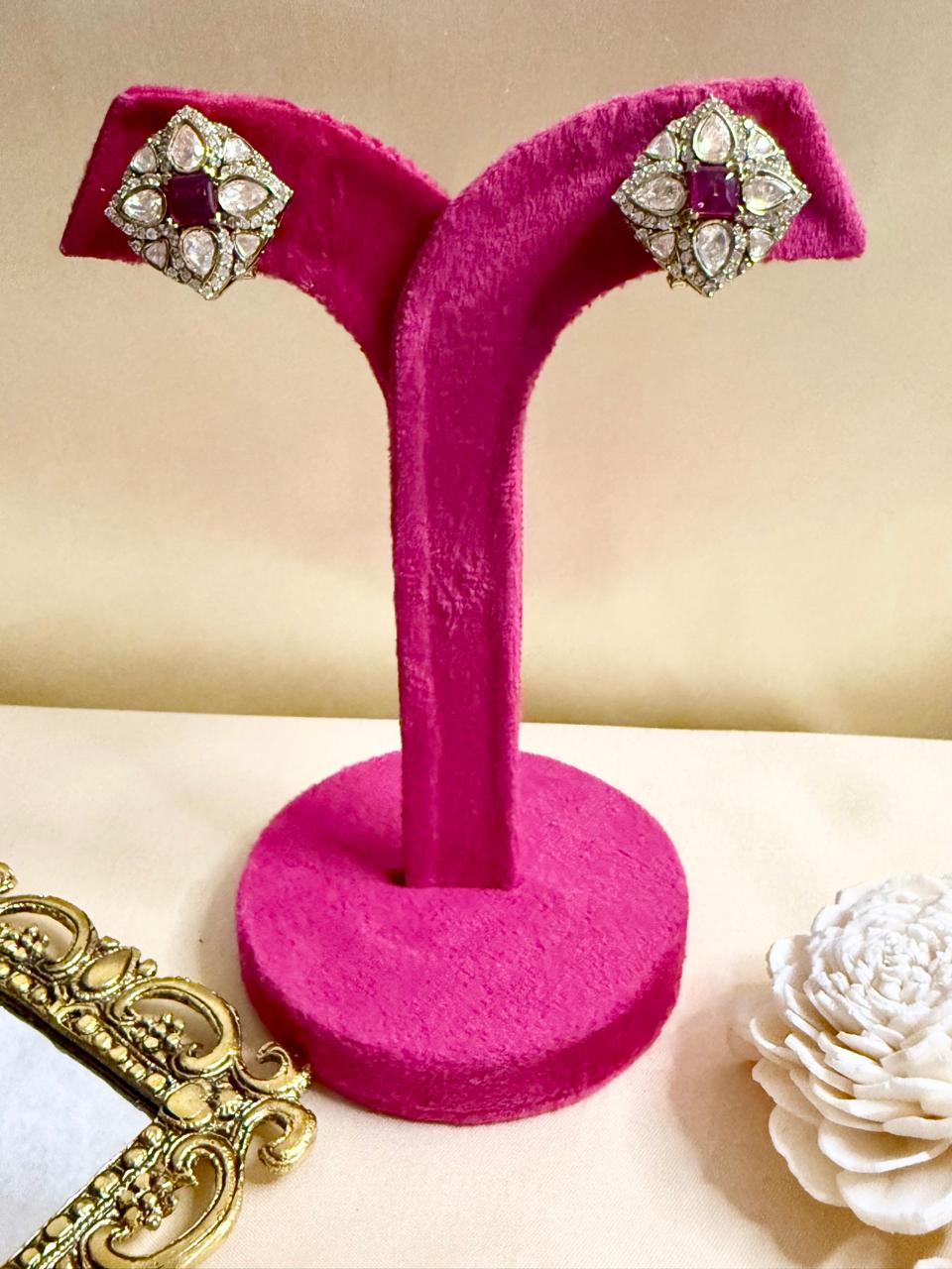 Saanvi stone studs - Magenta