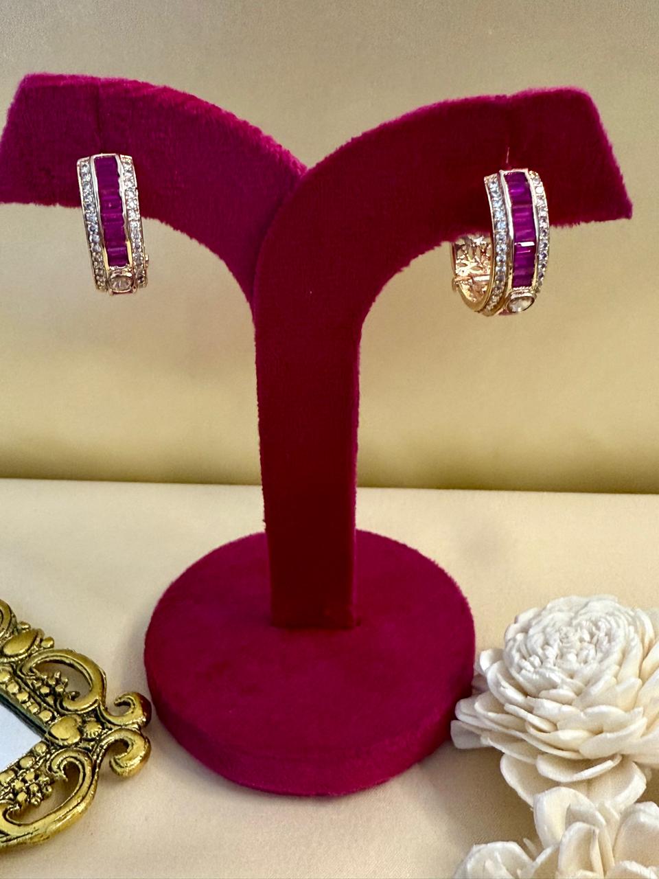 Tisya stone baali - Magenta