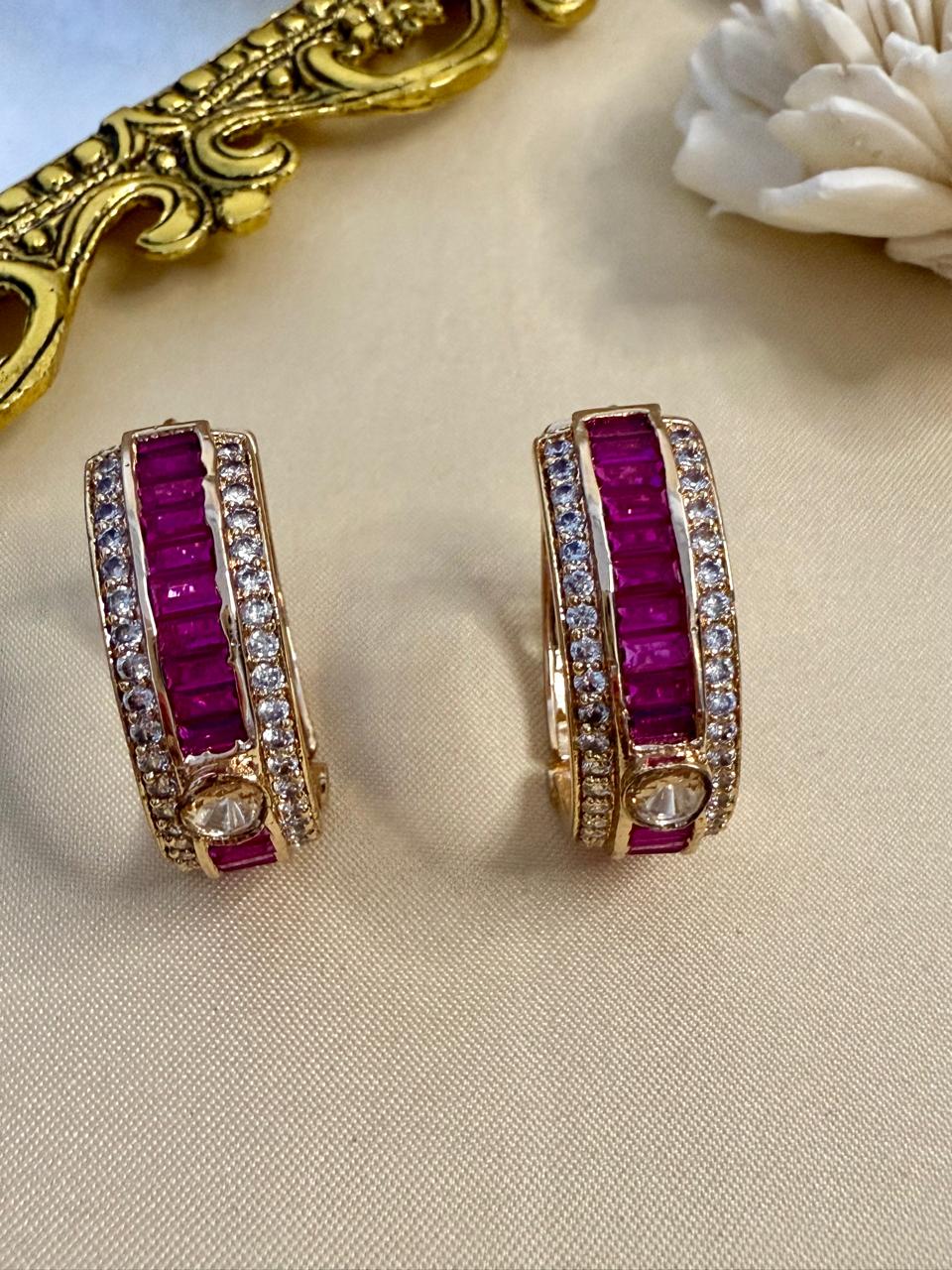 Tisya stone baali - Magenta