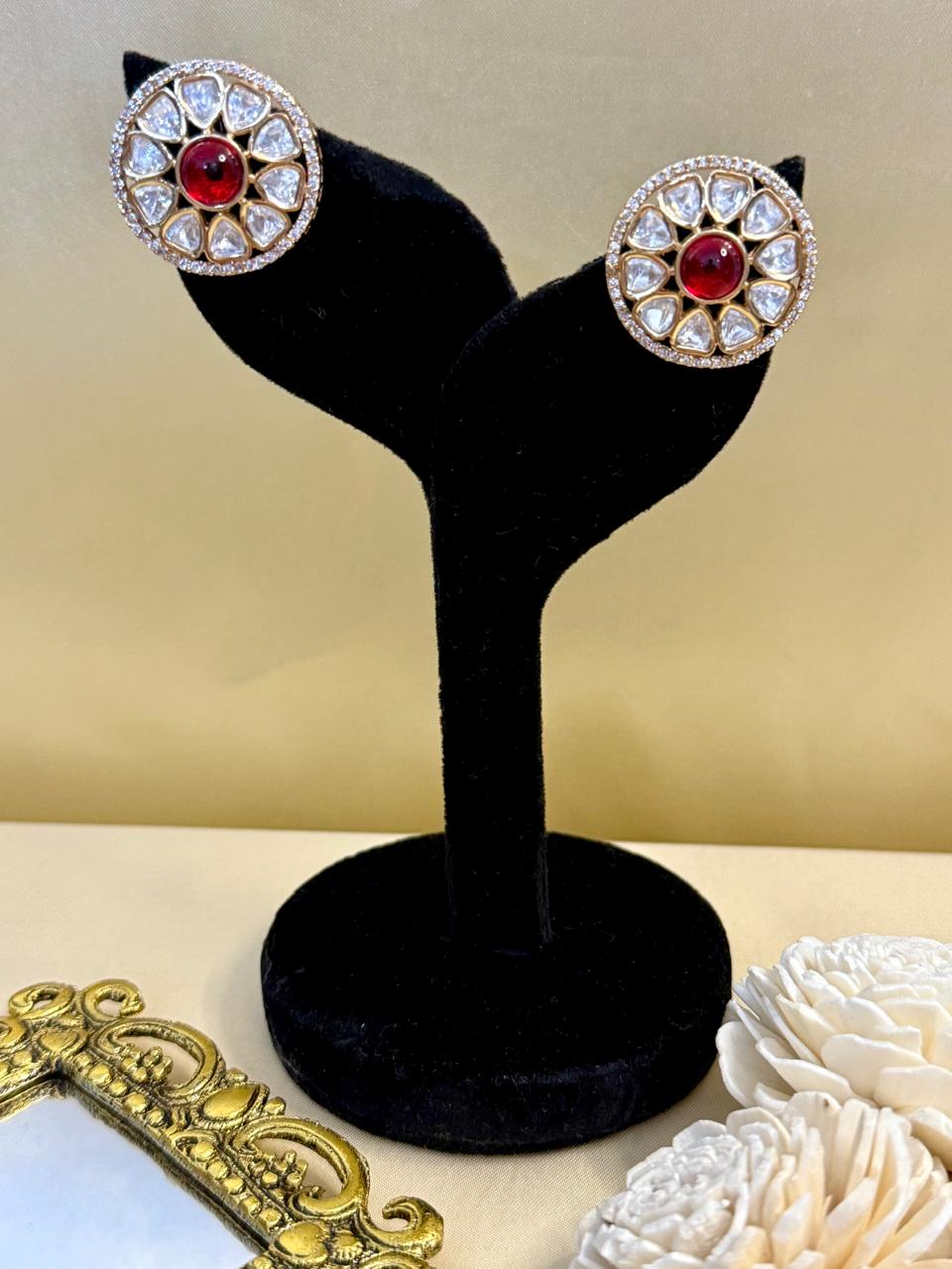 Amaya stone studs - Red