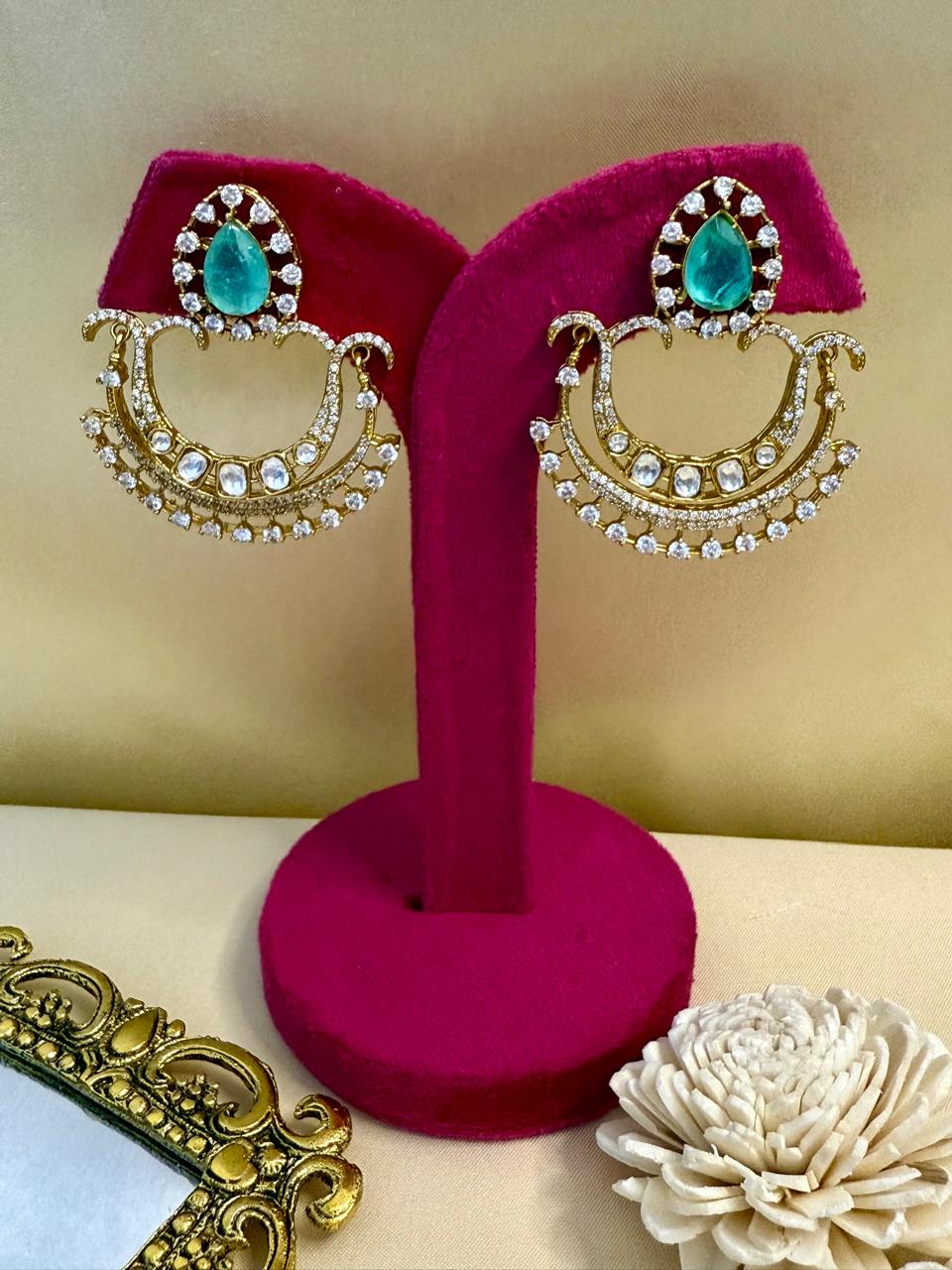 Noor stone chaandbaali - Mint