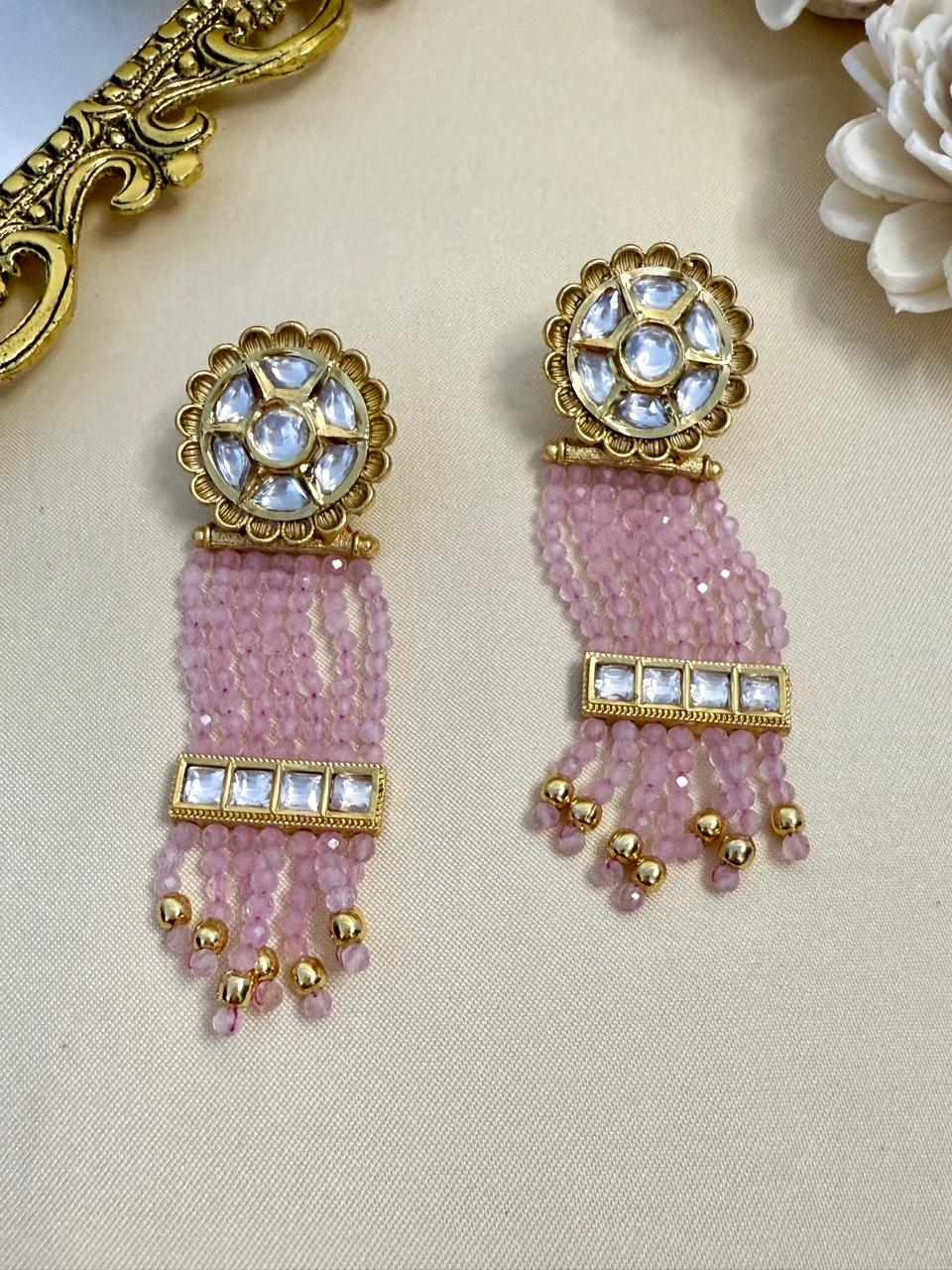 Iyla stone danglers - Pink