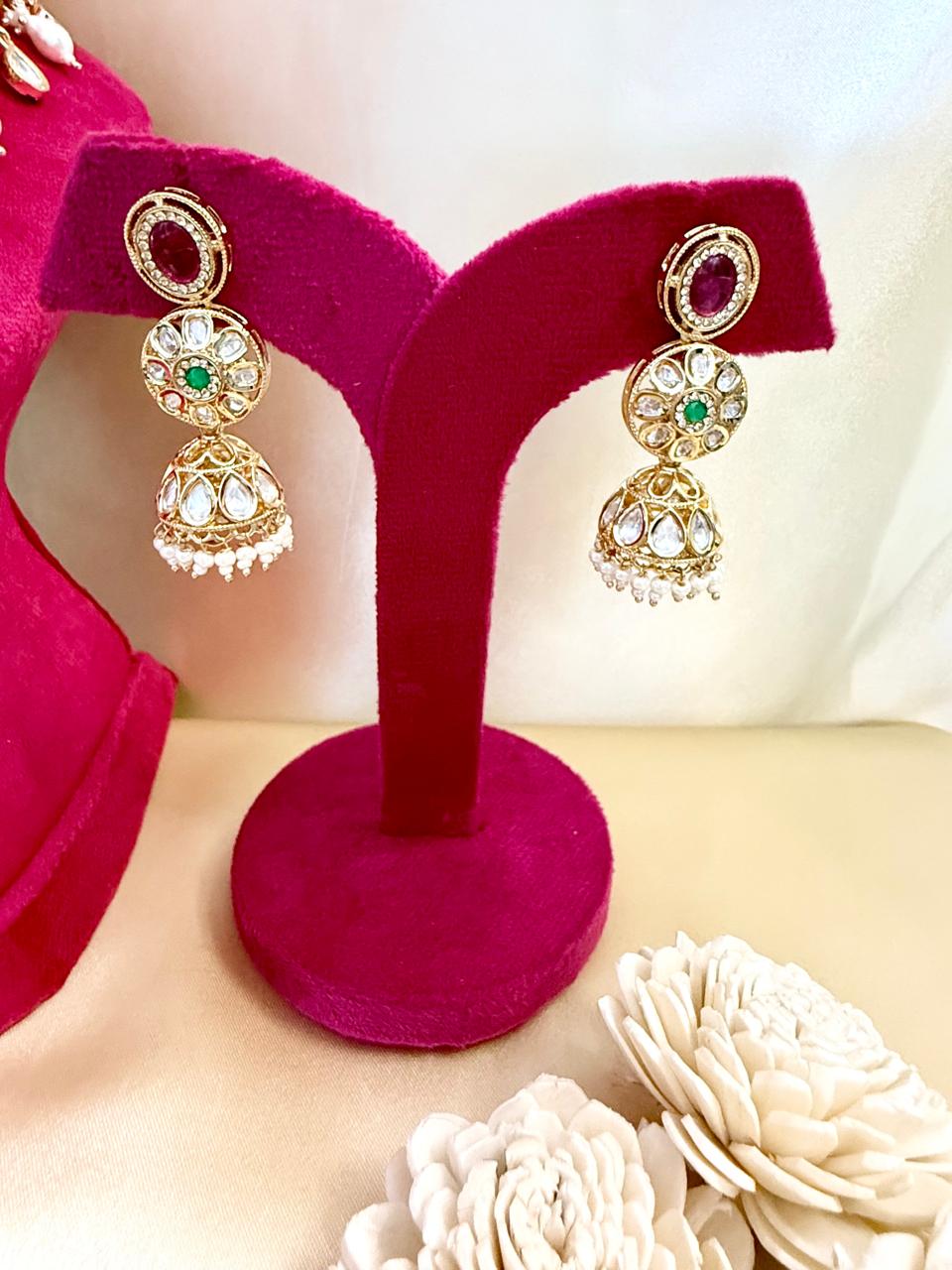 Ishya Necklace Set - Magenta & Green