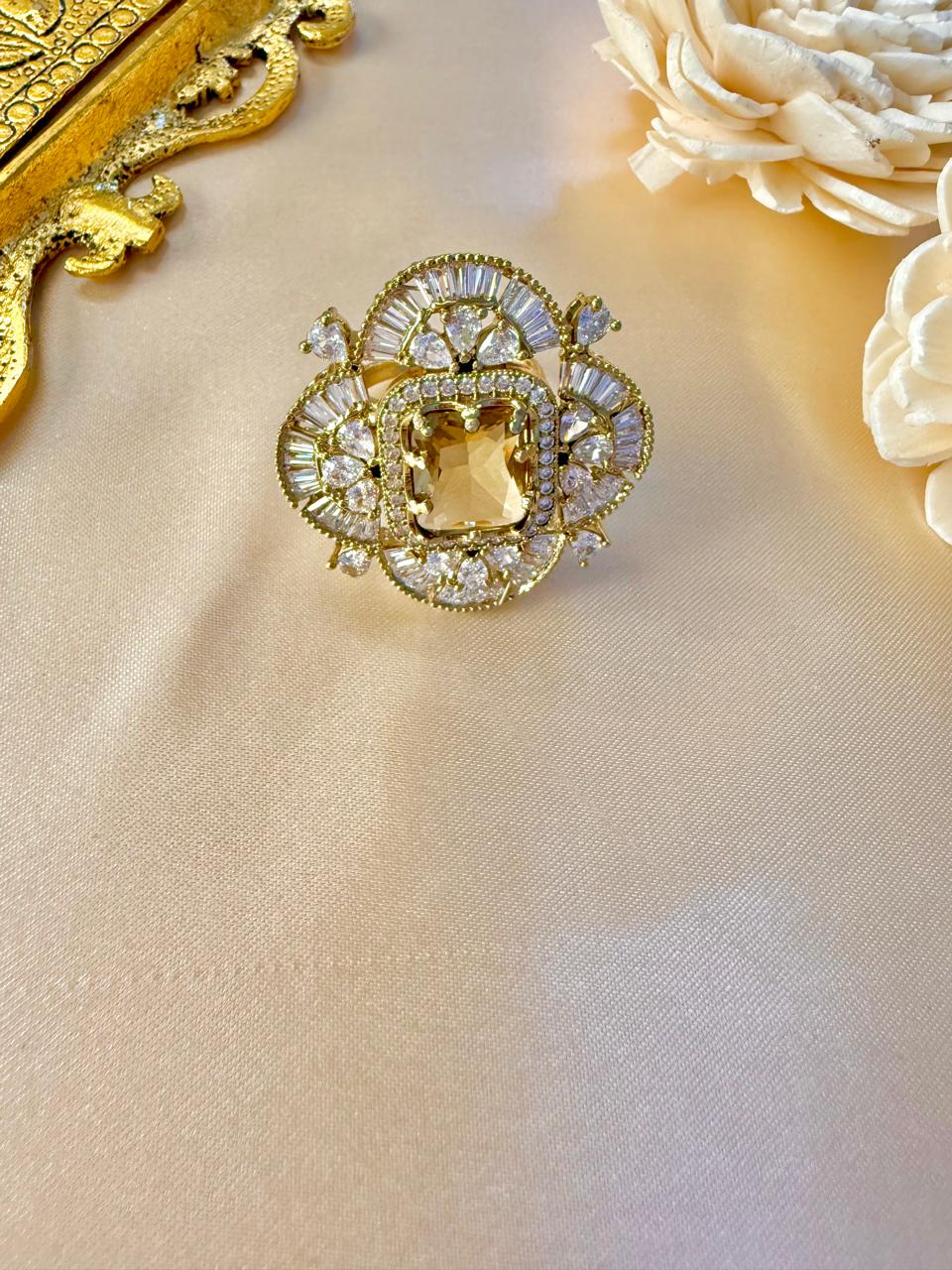 Kesha studded ring - White