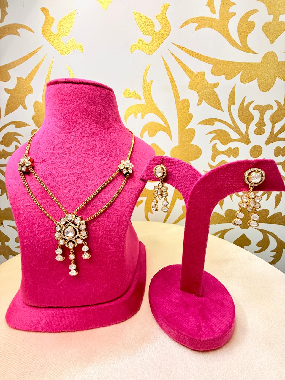Devanshi necklace set - White & Gold