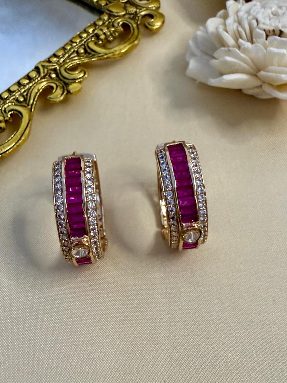 Tisya stone baali - Magenta