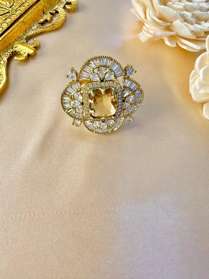 Kesha studded ring - White