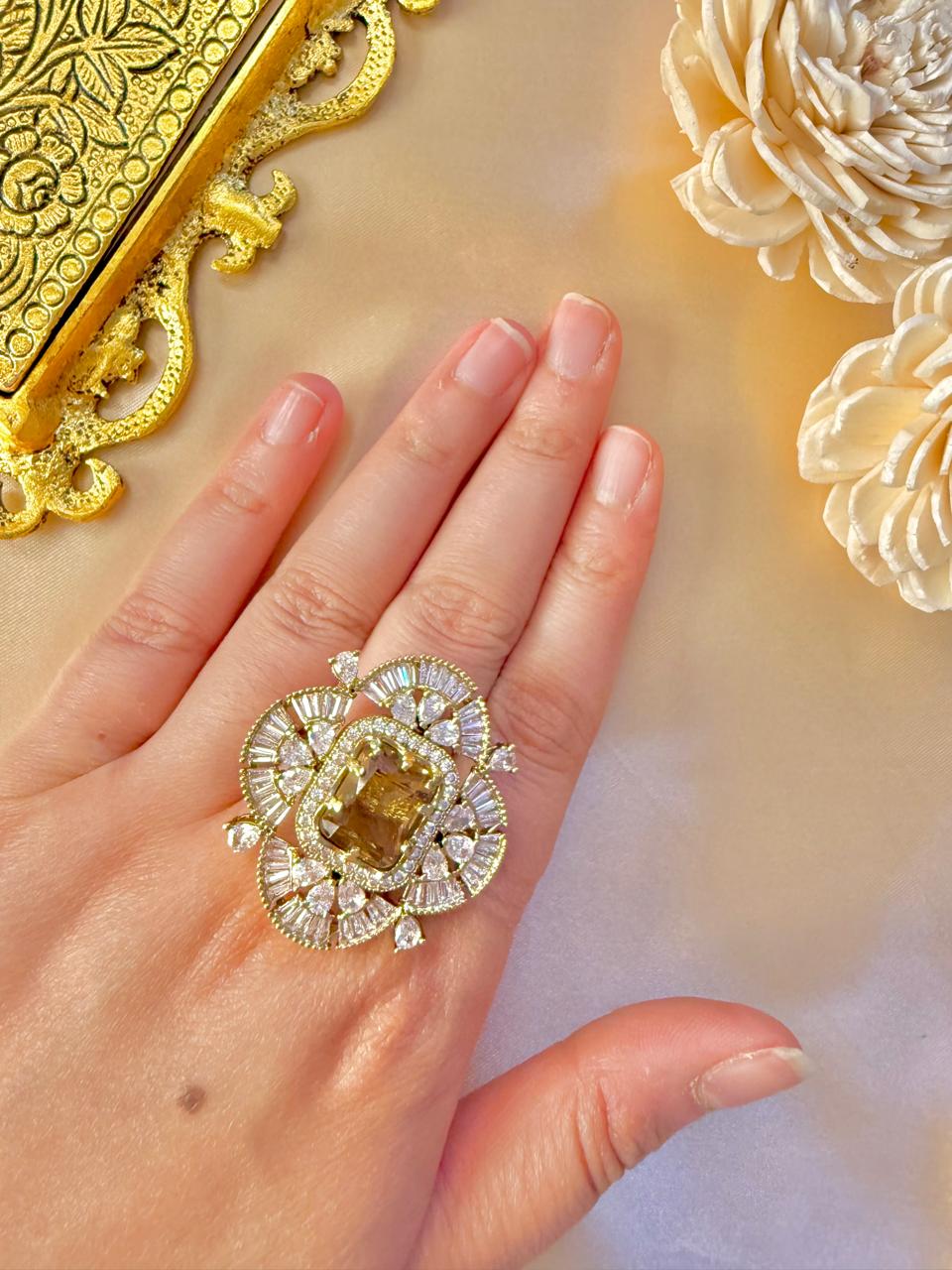 Kesha studded ring - White