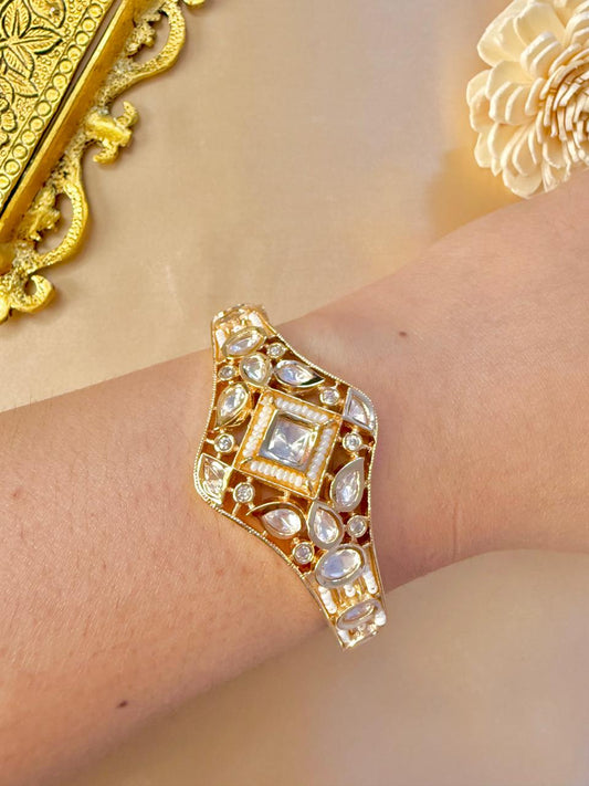 Vaani stone bracelet - White