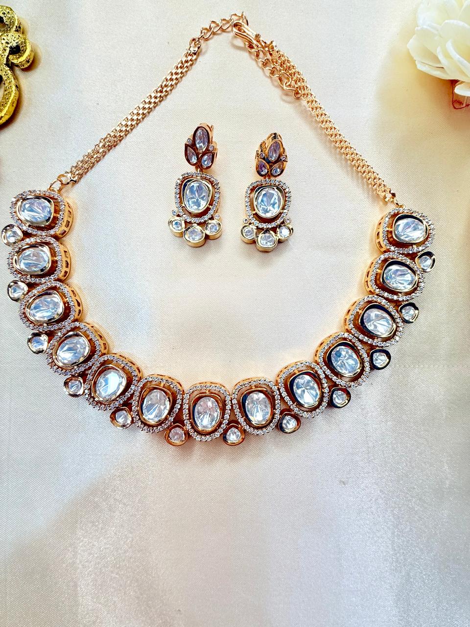 Anika necklace set - White