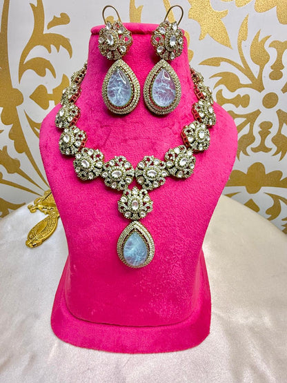 Tavishi necklace set - Sky blue