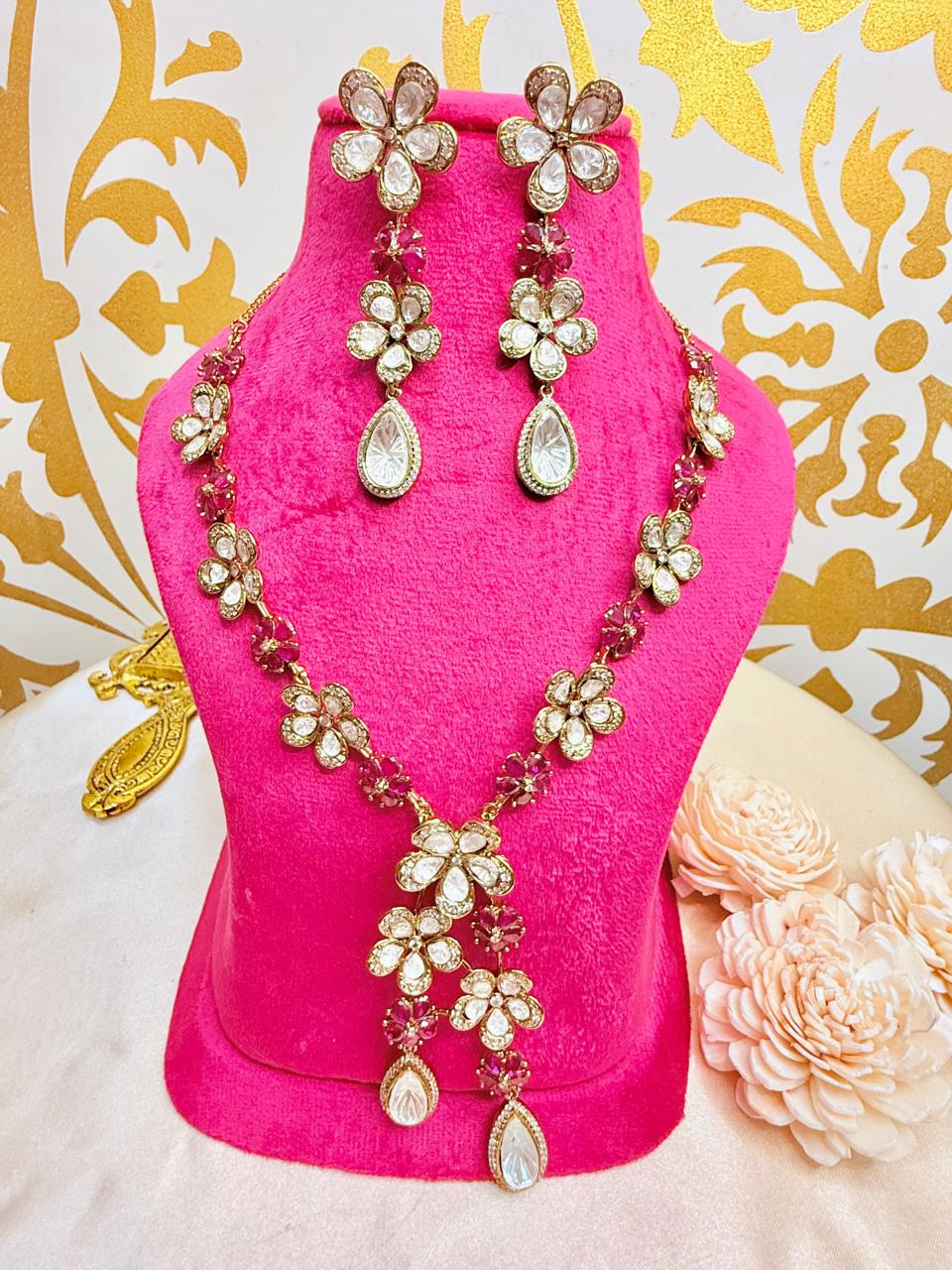 Nora necklace set - Magenta