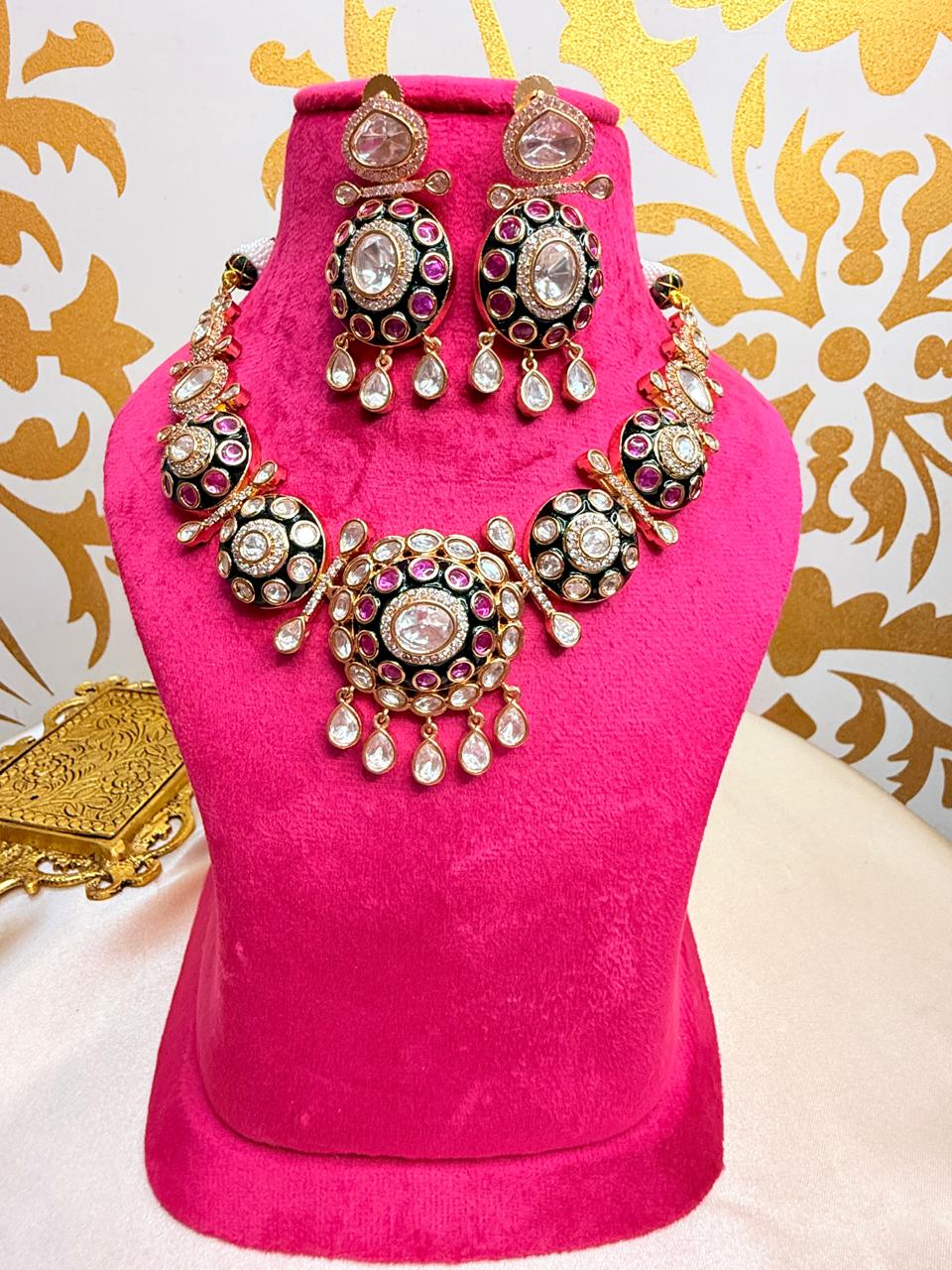Aura Necklace set - Multicolor