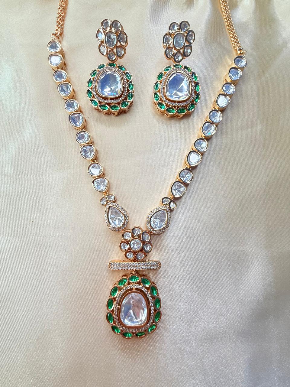 Tasva necklace set - Green