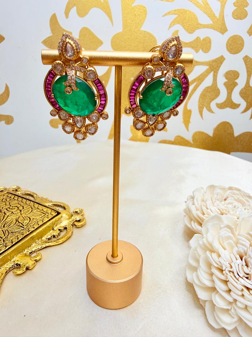 Raima stone studs - Green & Magenta