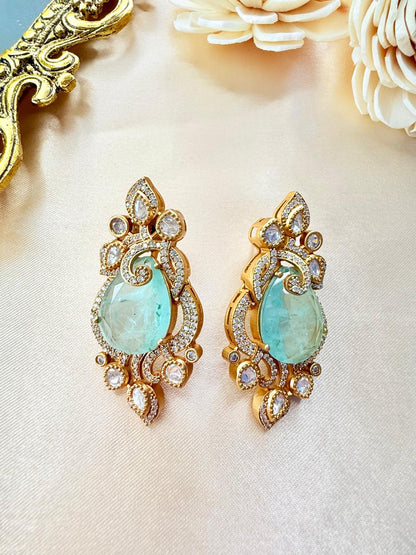 Tuhina stone studs - Mint