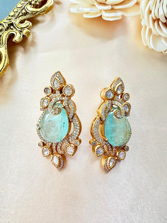 Tuhina stone studs - Mint