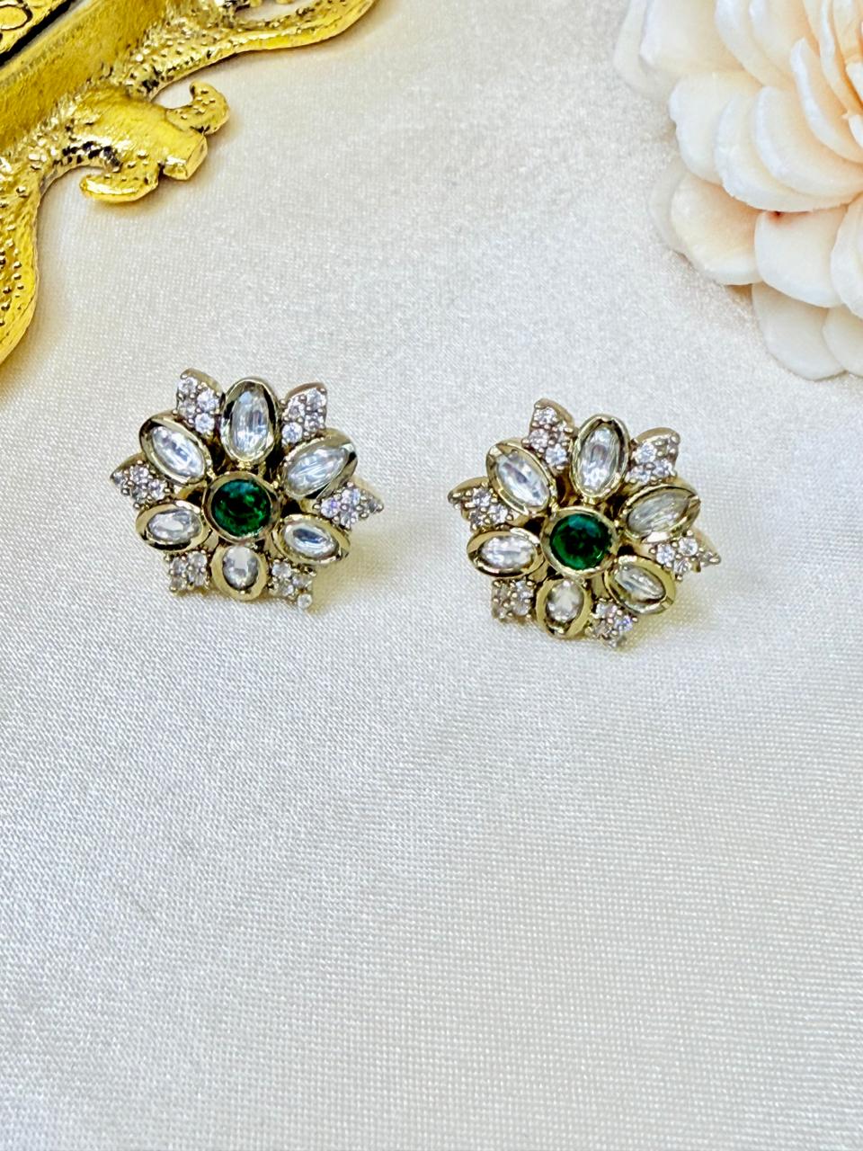 Vini stone studs - Green