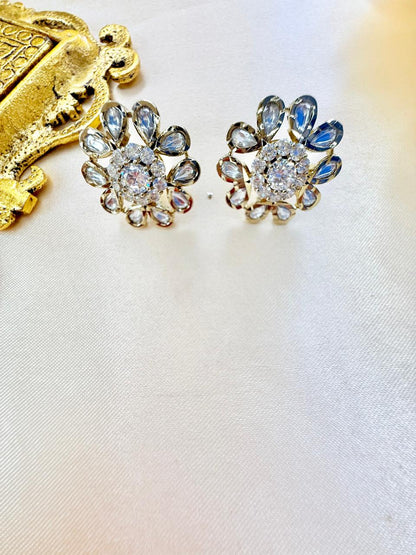 Suriti stone studs - White