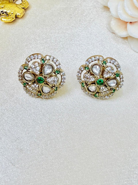Maya stone studs - Green