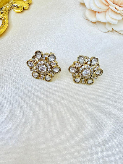 Mysha stone studs - White