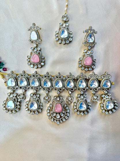 Pankhuri Choker set - Pink (With maangtika)