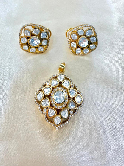 Swati pendant set - White