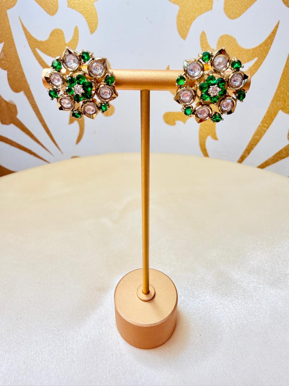 Nisha stone studs - Green