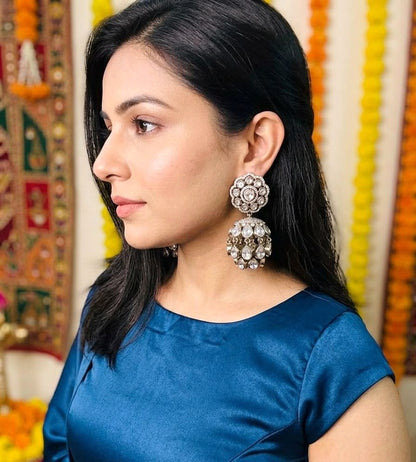 Freya Jhumki - White